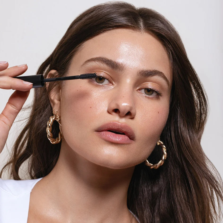 Saie Mascara 101 in shade Black — Full Size