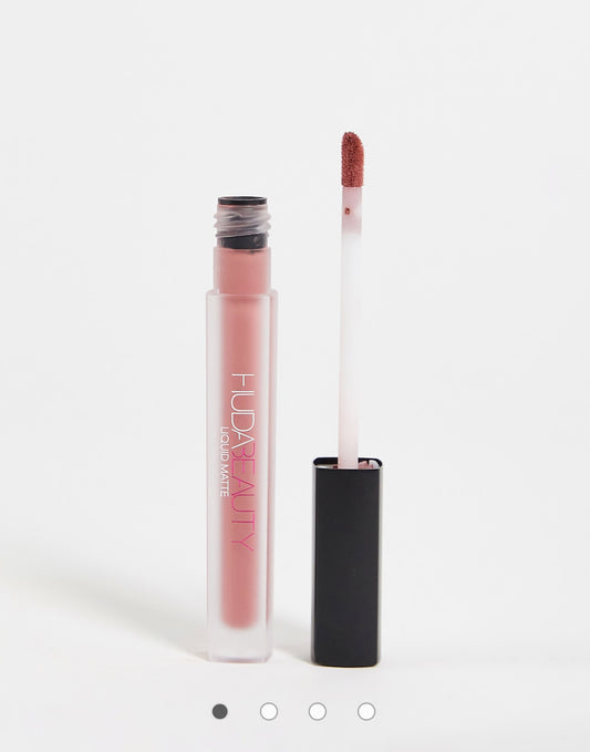 Huda Beauty Liquid Matte Ultra-Comfort Transfer-Proof Lipstick shade Sweet Talker — Full Size