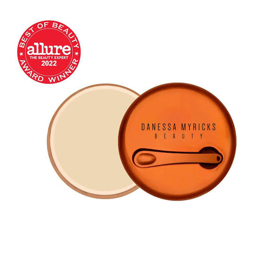 Danessa Myricks Yummy Skin Blurring Balm Powder in Universal — Mini Size