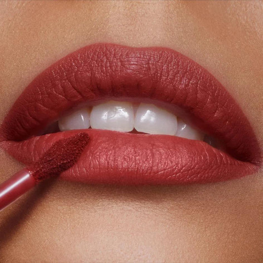 Charlotte Tilbury Airbrush Flawless Lip Blur shade Walk of no Shame Blur — Full Size